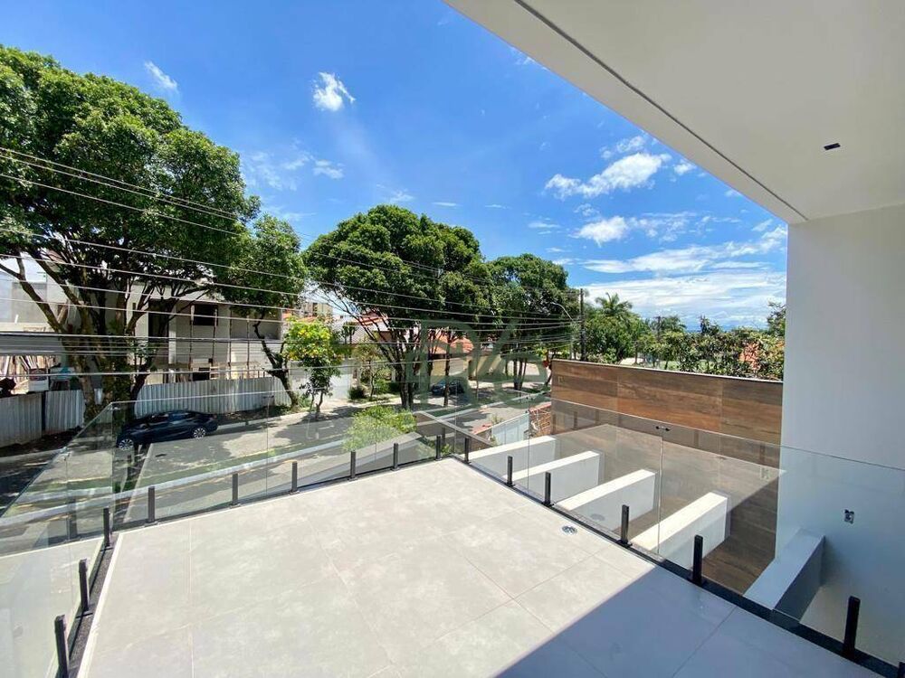 Casa de Condomínio à venda com 3 quartos, 195m² - Foto 5