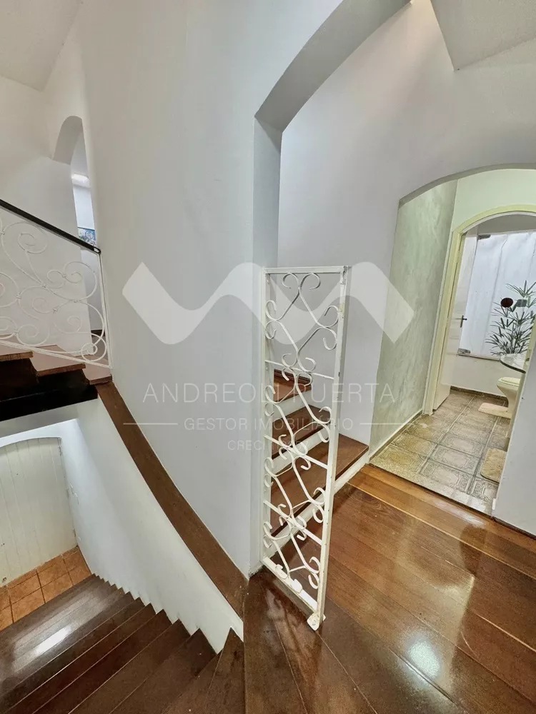 Sobrado, 6 quartos, 454 m² - Foto 2