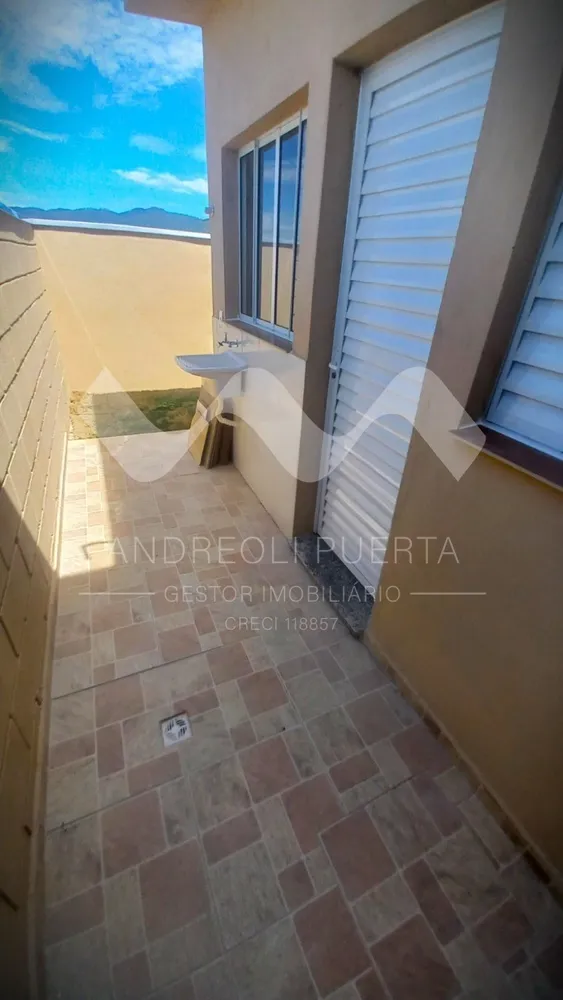 Casa, 2 quartos, 44 m² - Foto 3