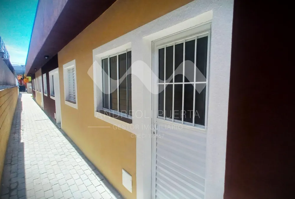 Casa, 2 quartos, 44 m² - Foto 1