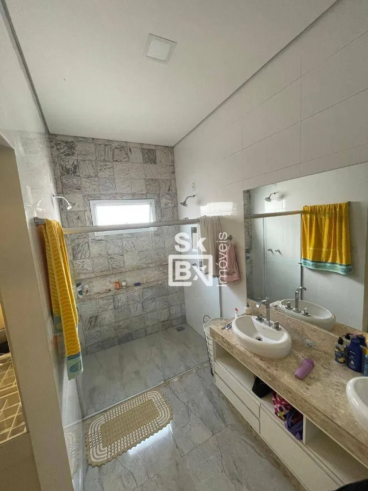 Casa, 3 quartos, 216 m² - Foto 14