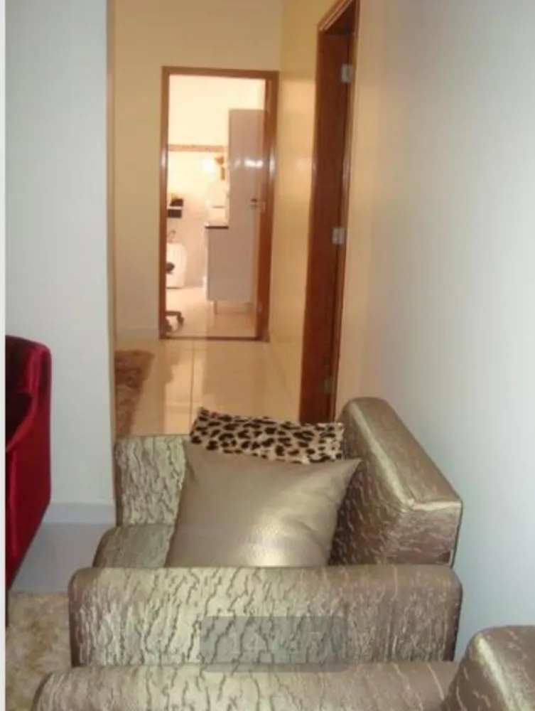 Casa, 2 quartos, 290 m² - Foto 2