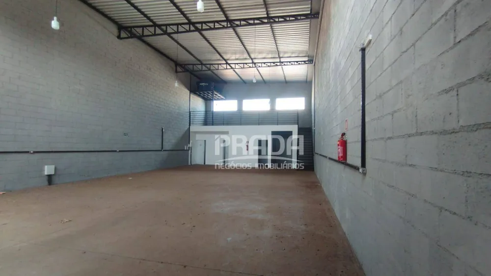 Depósito-Galpão, 246 m² - Foto 1