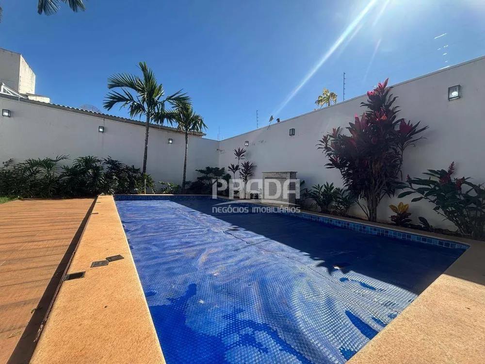 Sobrado, 4 quartos, 262 m² - Foto 1