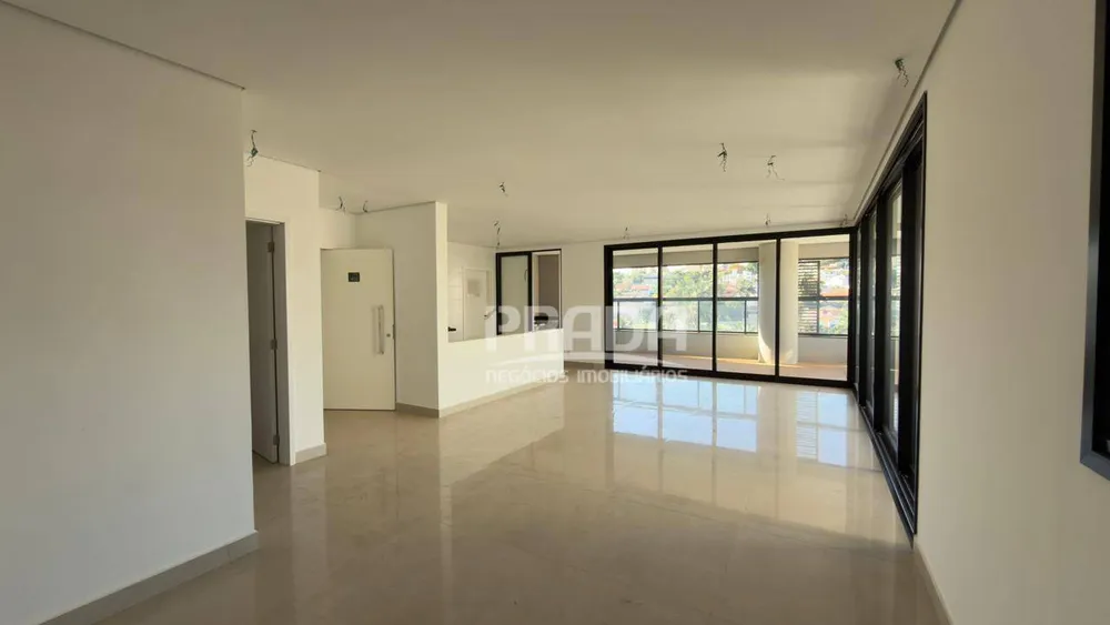 Apartamento, 3 quartos, 200 m² - Foto 1