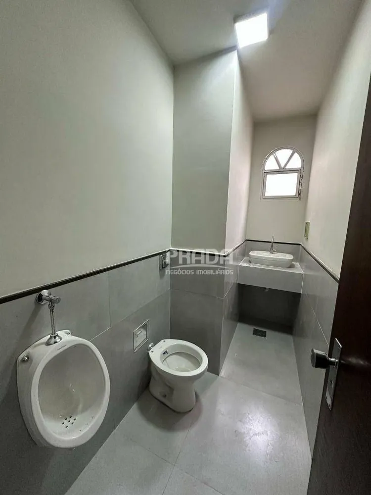 Casa, 4 quartos, 234 m² - Foto 2