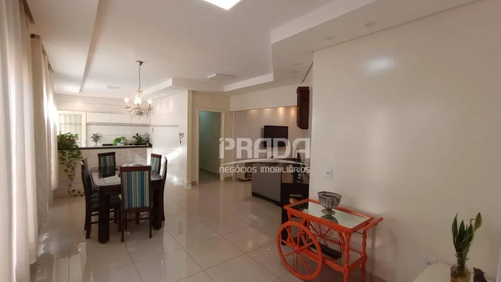 Casa, 3 quartos, 225 m² - Foto 3