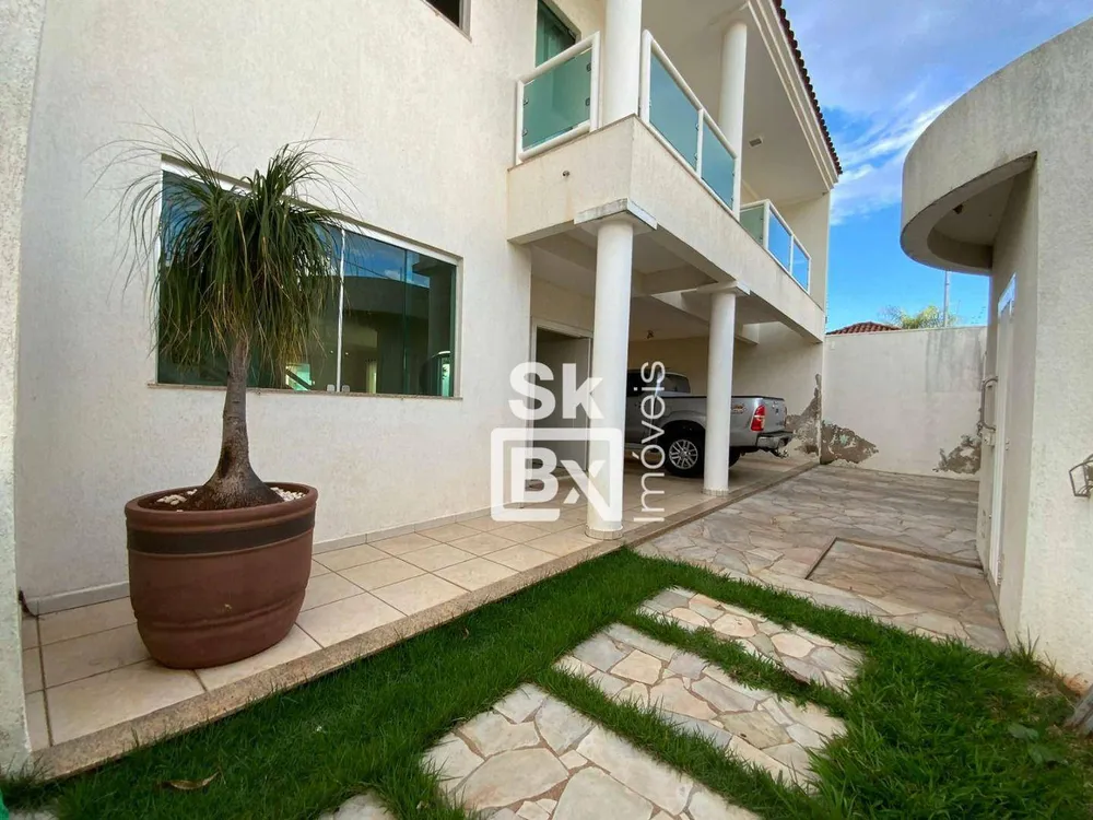 Casa, 4 quartos, 333 m² - Foto 1