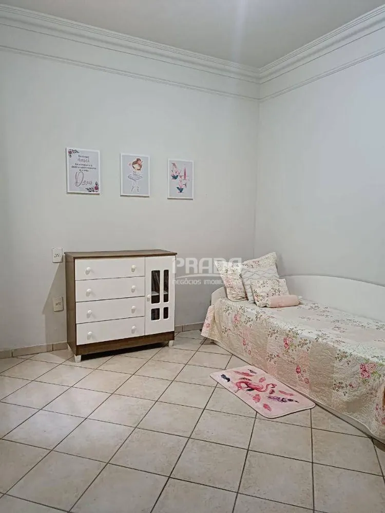 Casa, 3 quartos, 250 m² - Foto 10