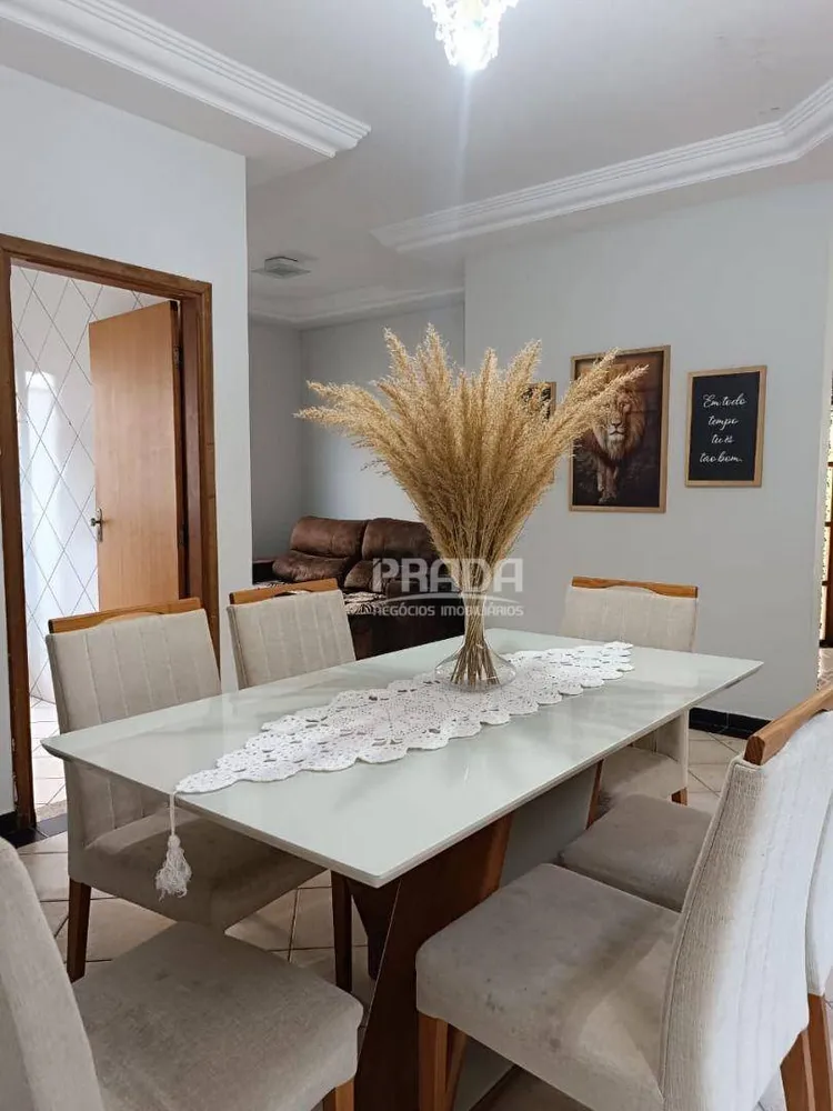 Casa, 3 quartos, 250 m² - Foto 12