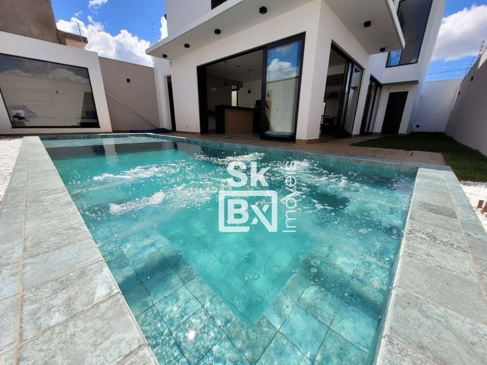Casa, 3 quartos, 223 m² - Foto 1