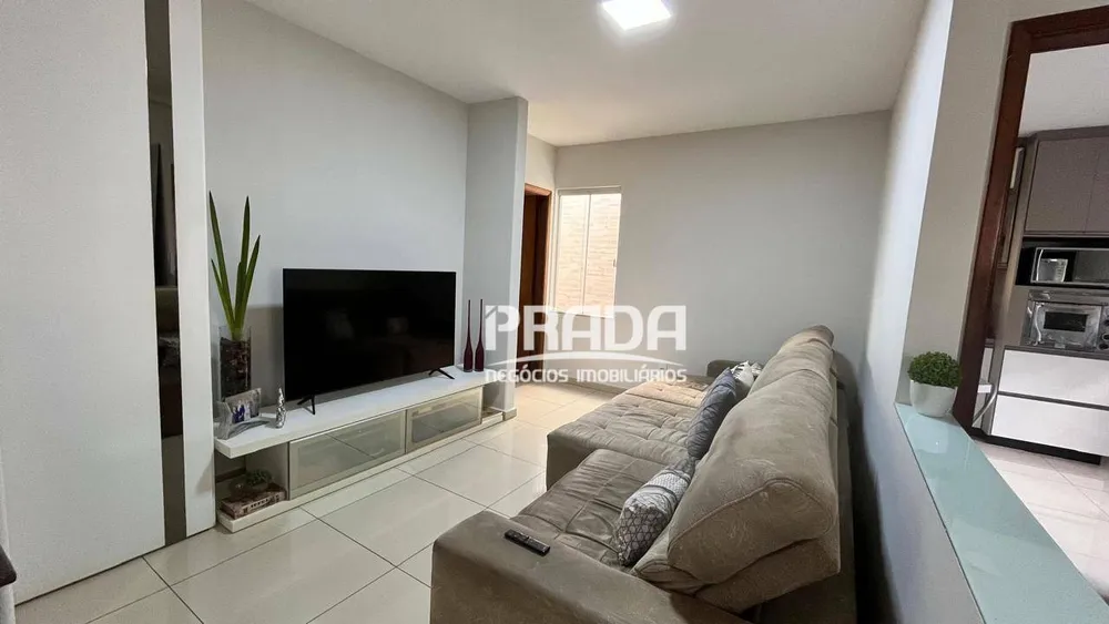 Casa, 4 quartos, 240 m² - Foto 2