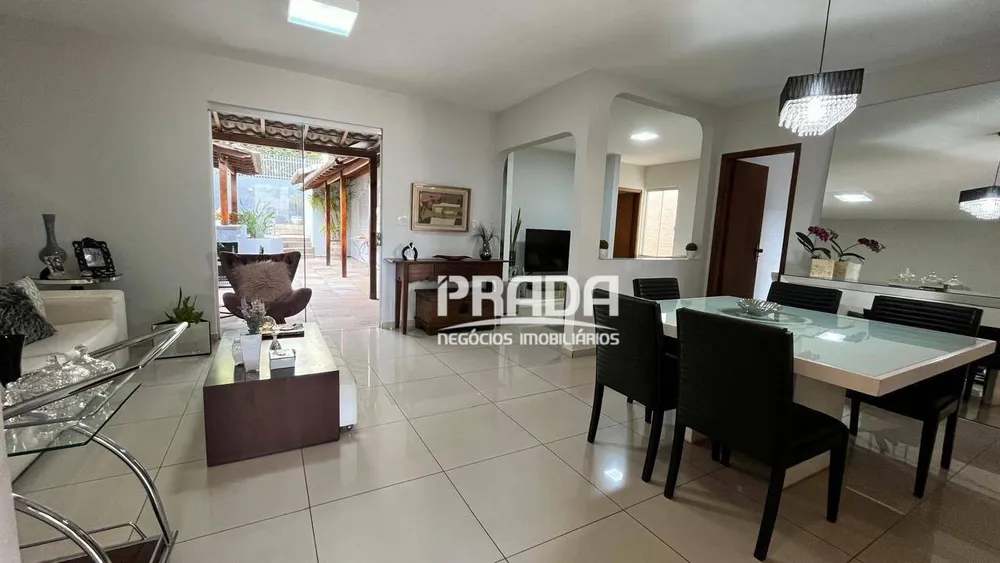 Casa, 4 quartos, 240 m² - Foto 3