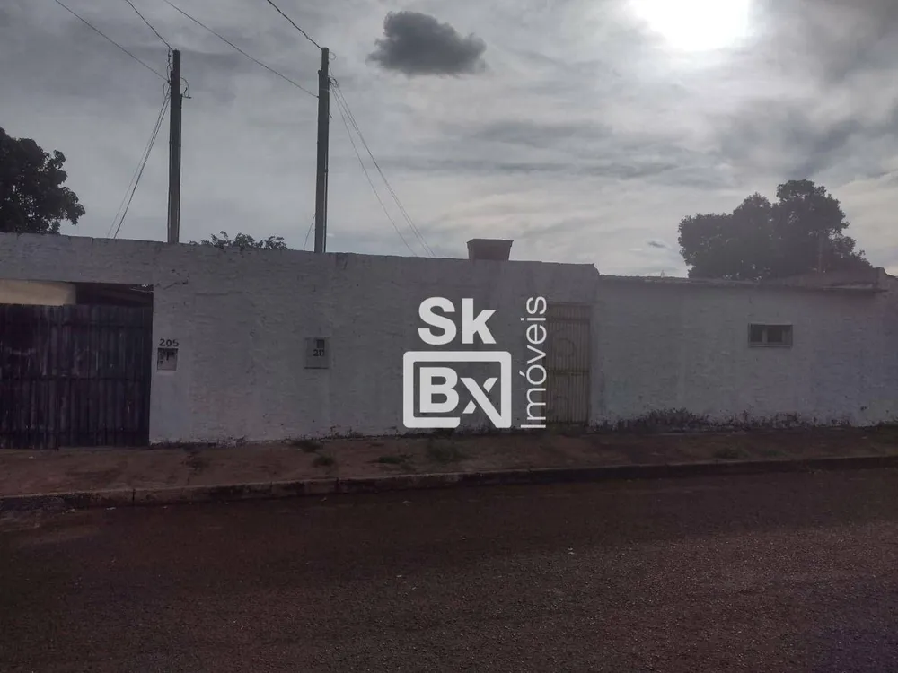 Casa, 6 quartos, 210 m² - Foto 1