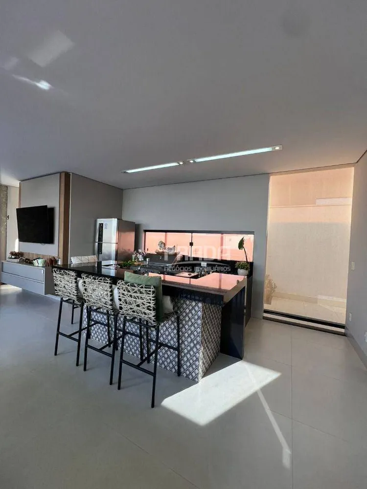 Sobrado, 3 quartos, 289 m² - Foto 9