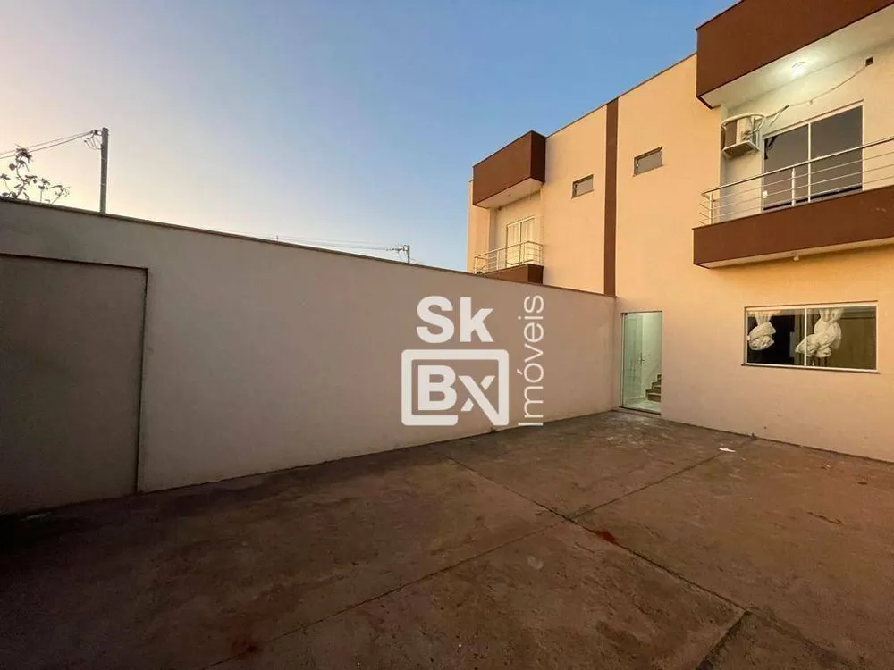 Casa, 3 quartos, 146 m² - Foto 2