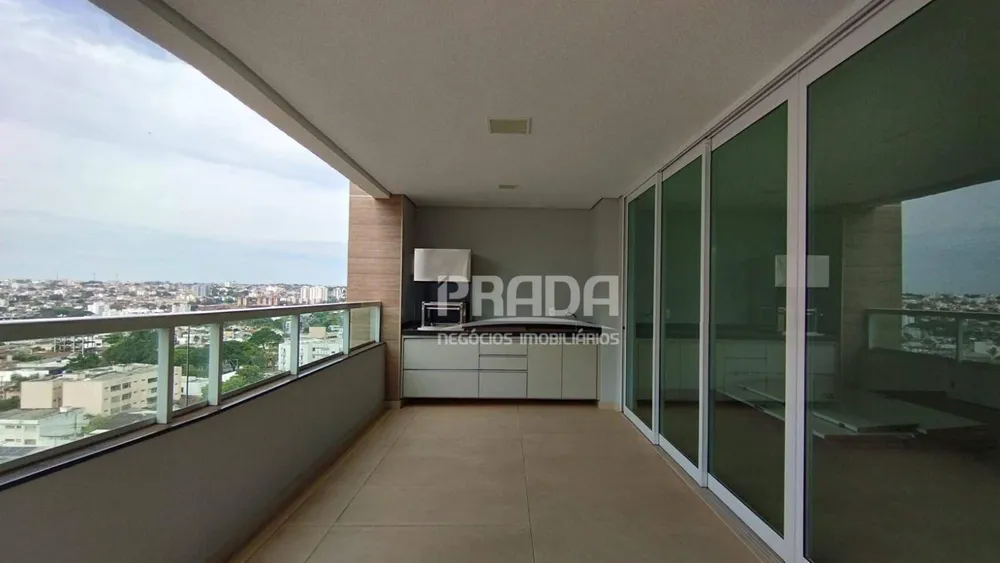 Apartamento, 3 quartos, 185 m² - Foto 1