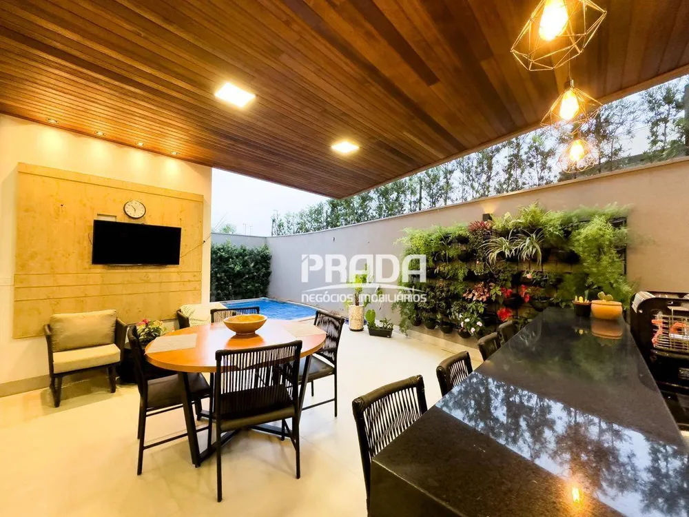 Sobrado, 4 quartos, 202 m² - Foto 1