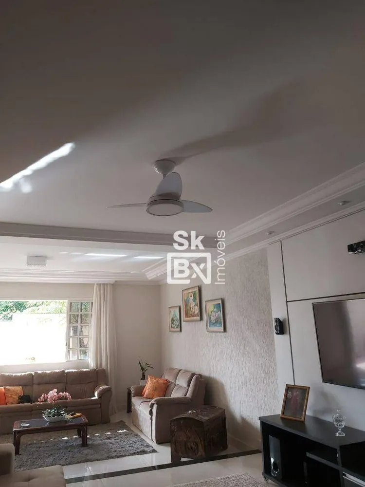 Casa, 5 quartos, 347 m² - Foto 2