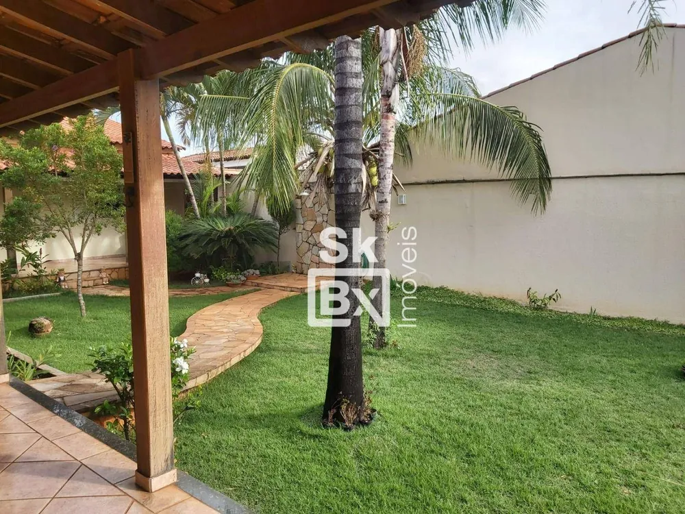 Casa, 5 quartos, 347 m² - Foto 1