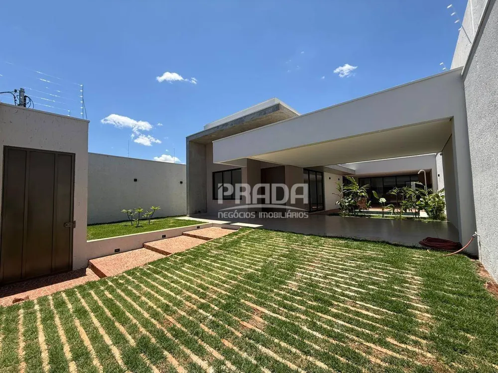 Casa, 3 quartos, 221 m² - Foto 2