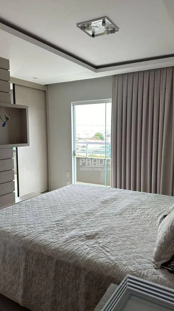 Casa, 5 quartos, 350 m² - Foto 1