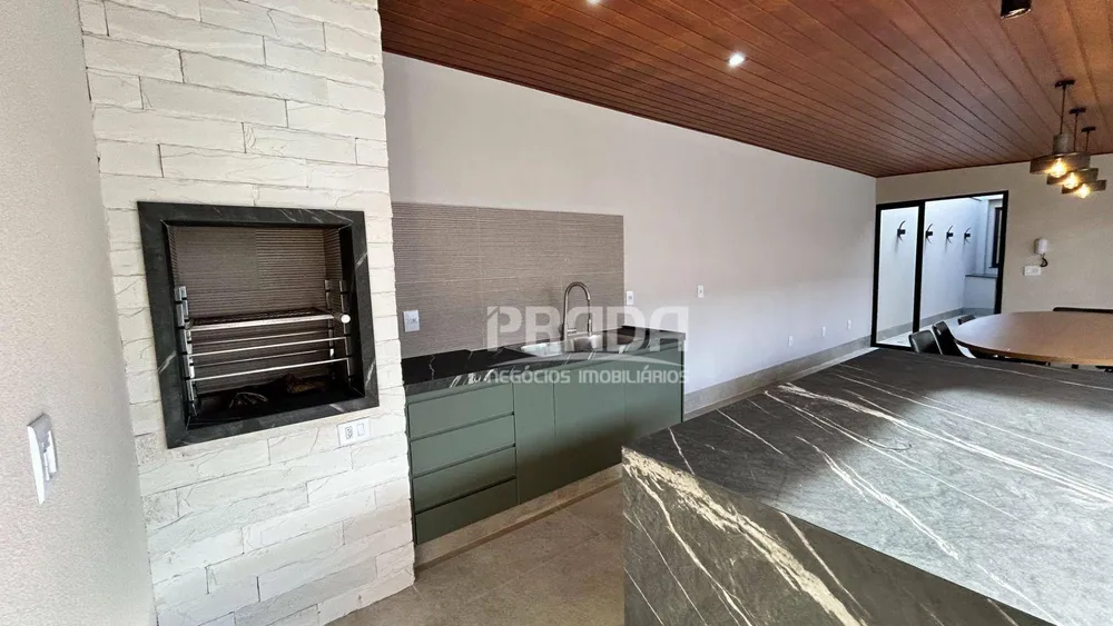 Casa, 4 quartos, 230 m² - Foto 1