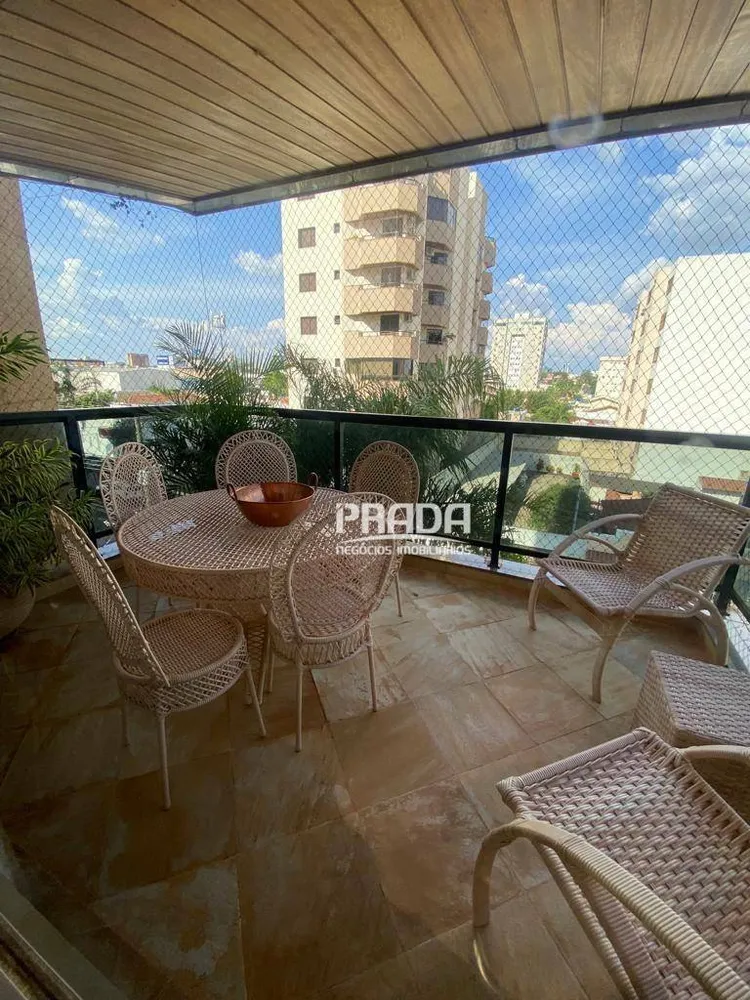Apartamento, 3 quartos, 201 m² - Foto 2