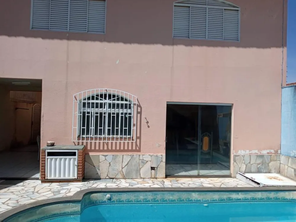 Casa, 4 quartos, 280 m² - Foto 1