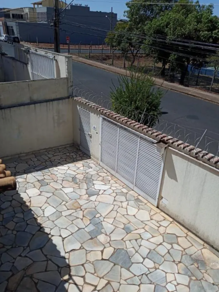 Casa, 4 quartos, 280 m² - Foto 3