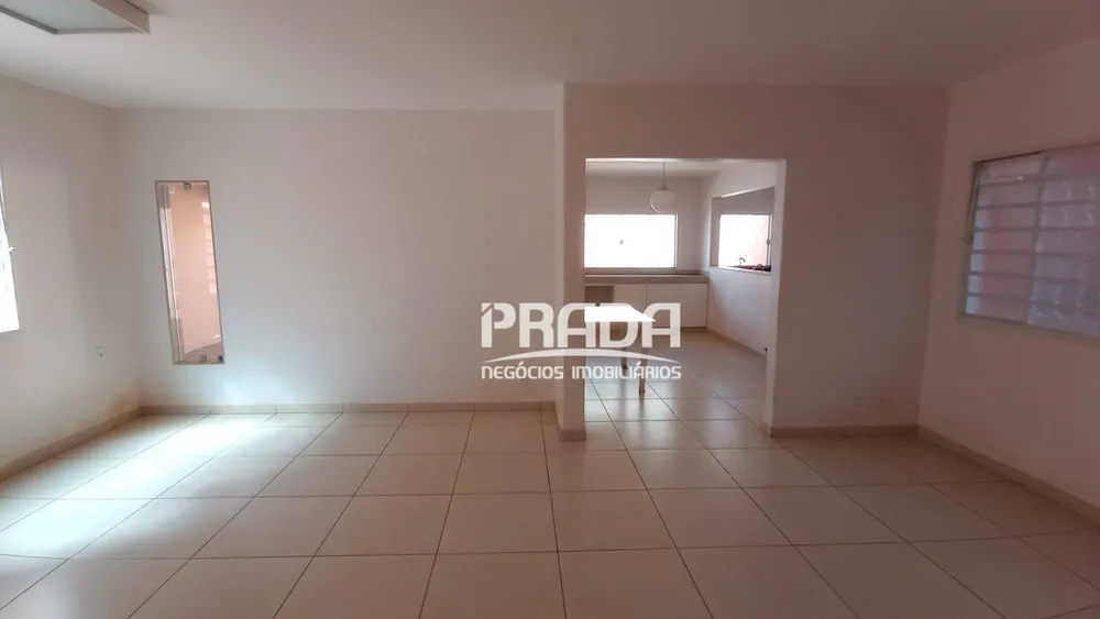 Casa, 3 quartos, 228 m² - Foto 2
