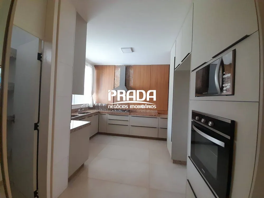Casa, 4 quartos, 560 m² - Foto 1