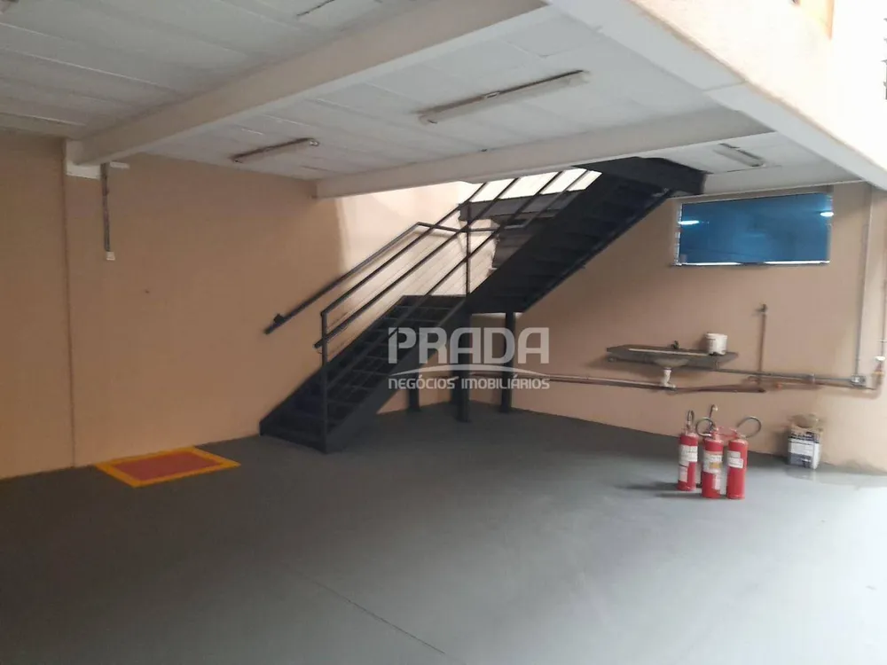 Depósito-Galpão, 600 m² - Foto 1