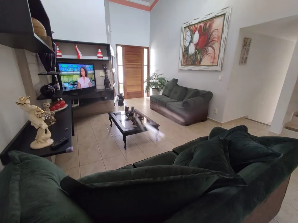 Casa, 3 quartos, 240 m² - Foto 2