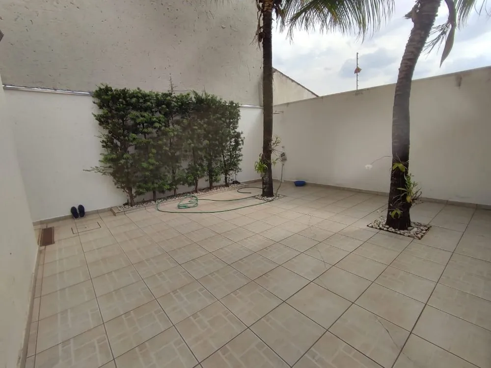 Casa, 3 quartos, 240 m² - Foto 15