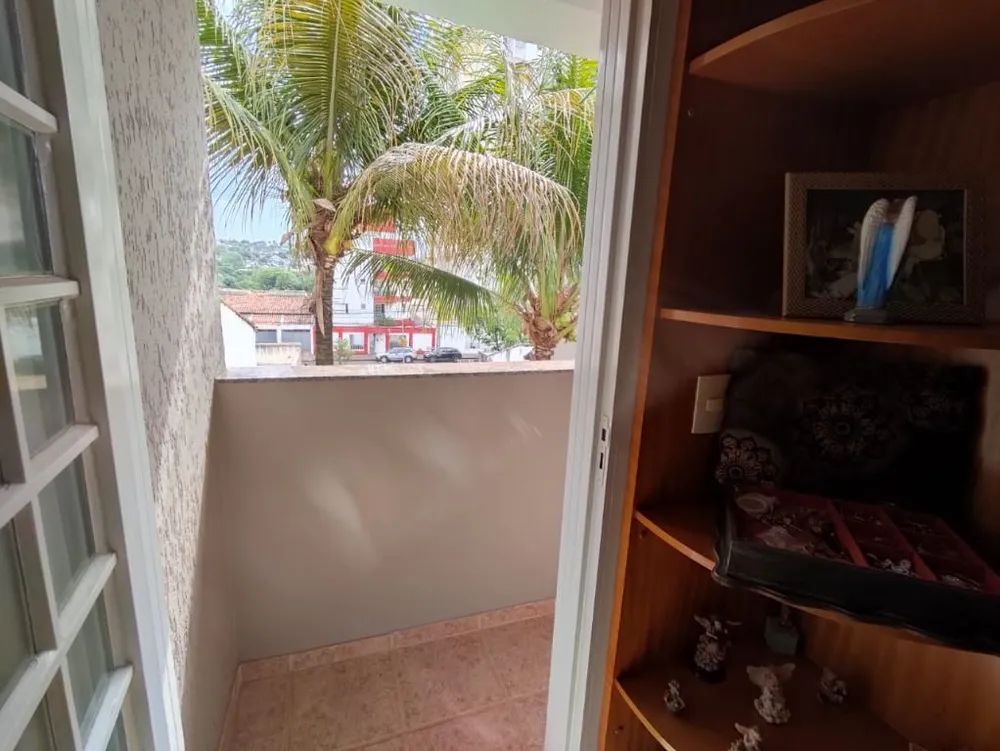 Casa, 3 quartos, 240 m² - Foto 4