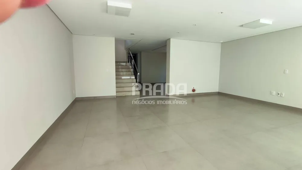 Sobrado, 4 quartos, 302 m² - Foto 2