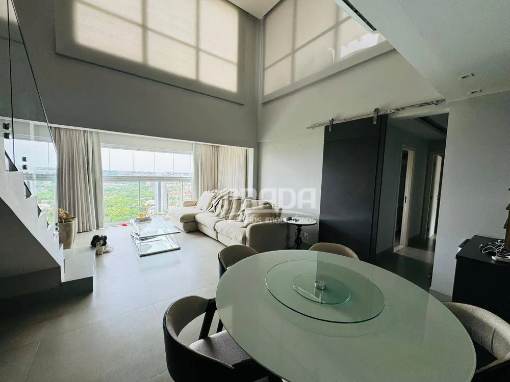 Apartamento, 3 quartos, 196 m² - Foto 1
