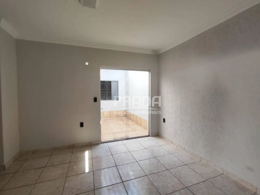 Casa, 3 quartos, 210 m² - Foto 1