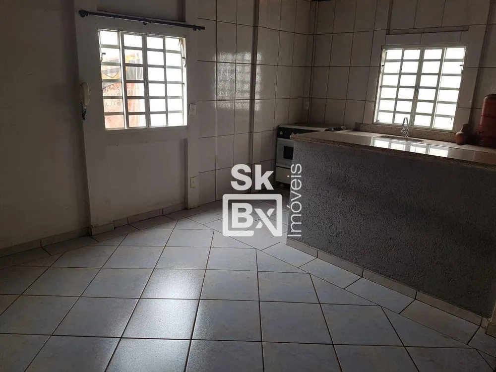 Casa, 3 quartos, 178 m² - Foto 2