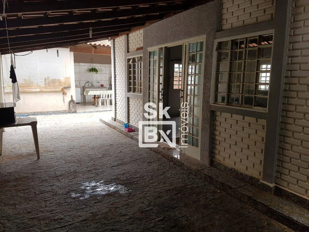 Casa, 3 quartos, 178 m² - Foto 1