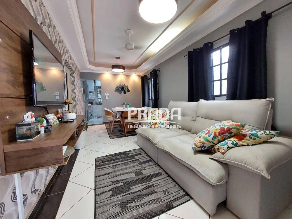 Casa, 3 quartos, 220 m² - Foto 1