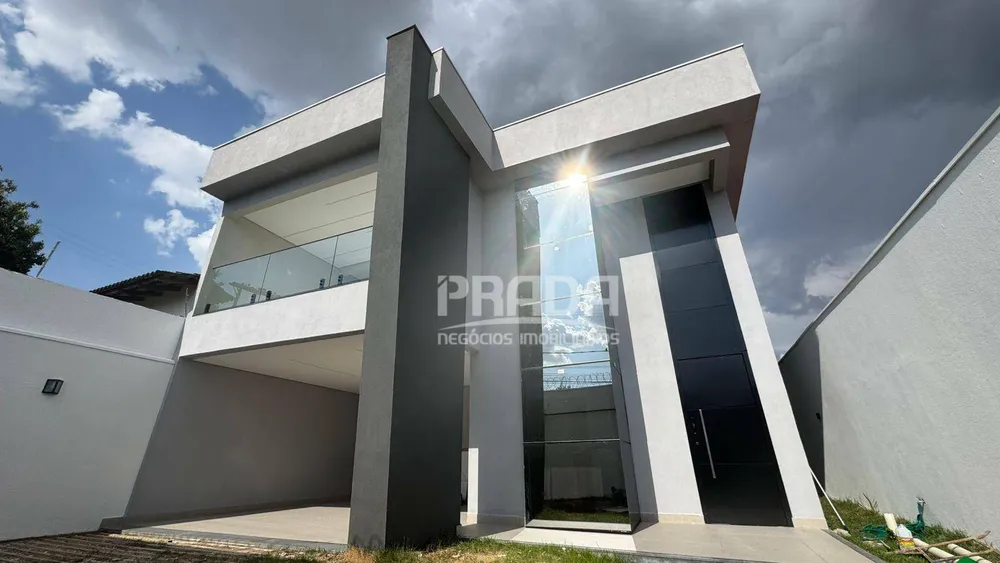 Casa, 4 quartos, 319 m² - Foto 2