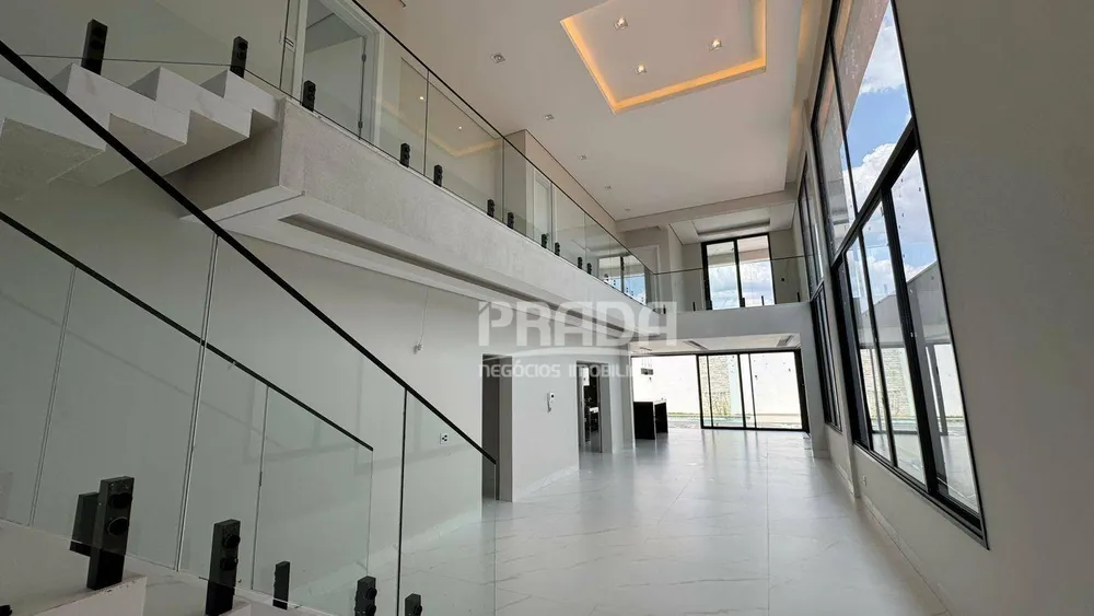 Casa, 4 quartos, 319 m² - Foto 1