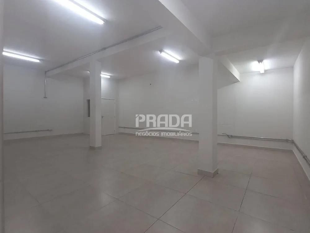 Depósito-Galpão, 1600 m² - Foto 1