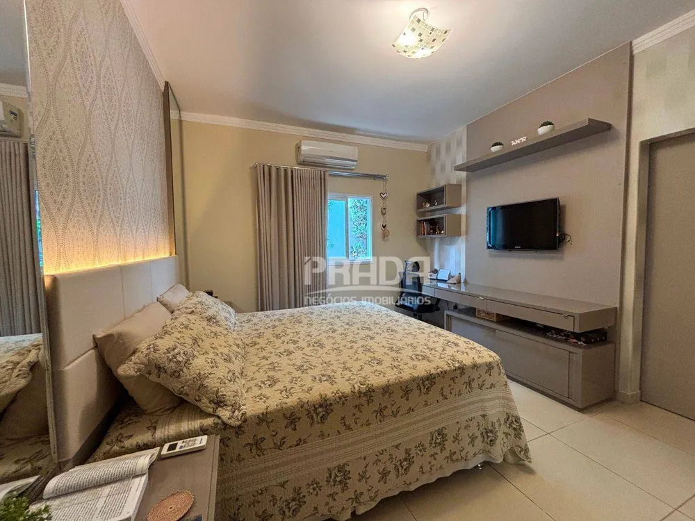 Casa, 3 quartos, 180 m² - Foto 1