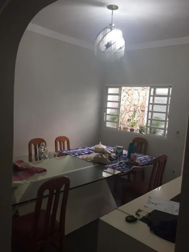 Casa, 3 quartos, 186 m² - Foto 2