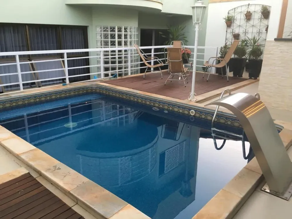 Casa, 5 quartos, 391 m² - Foto 1