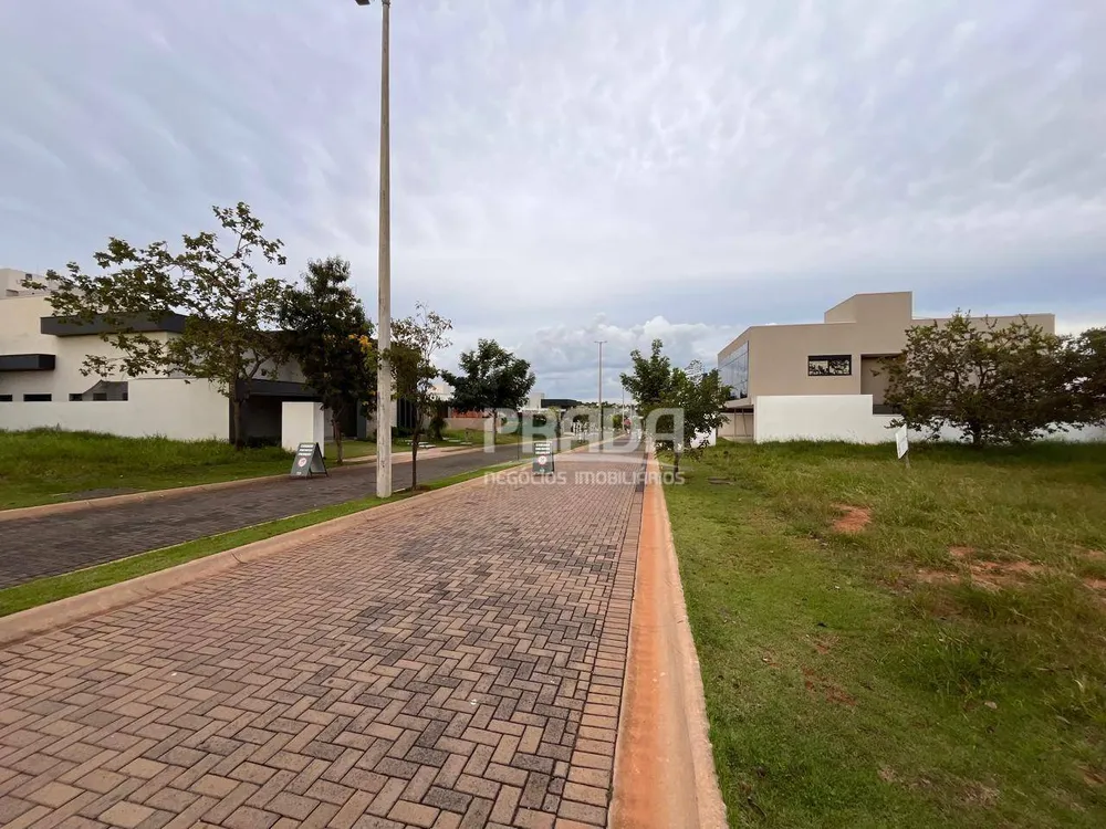 Loteamento e Condomínio, 421 m² - Foto 1