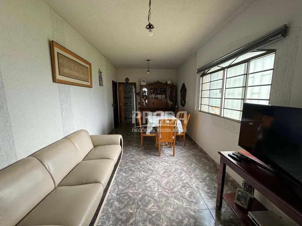 Sobrado, 6 quartos, 319 m² - Foto 4